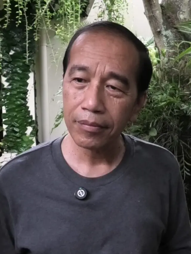 Diplomas, Doubts, and Democracy: Jokowi Pushes Back Against Degree Conspiracy