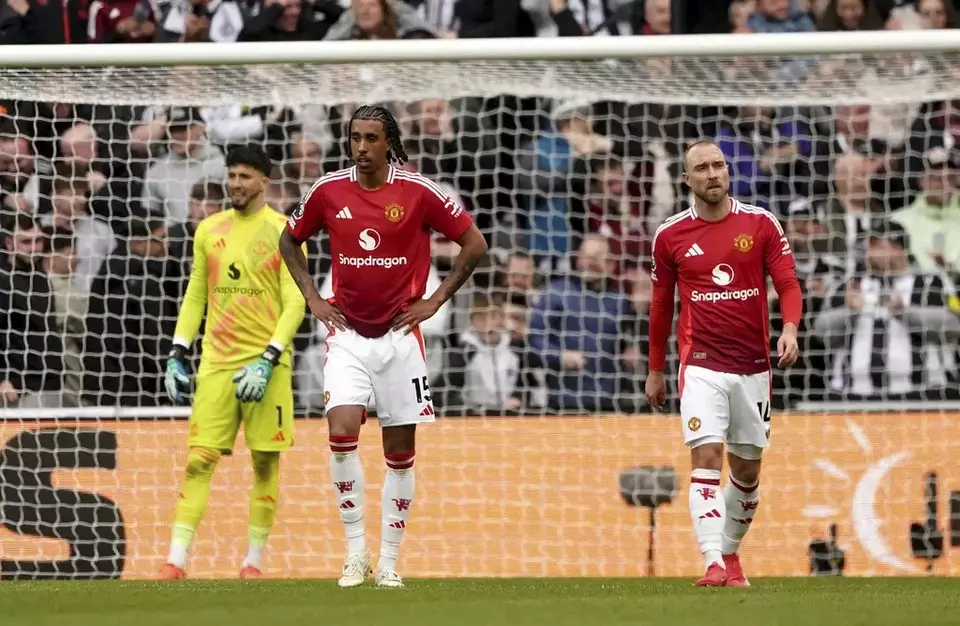 Manchester United Slump to 4-1 Defeat Against Ruthless Newcastle United
