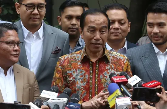 Police Question TPUA Members Over Alleged Fake Diploma Case Involving President Jokowi
